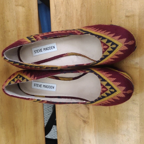 Steve Madden Pammyy wedge heels tweed Aztec multi color size 8.5 - Picture 2 of 10